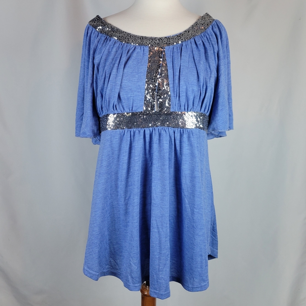 Raglan Sleeve Cutout Sequin Tee - Light Blue - L